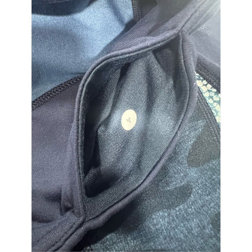 Lululemon Wunder Under Size 4 - image 7